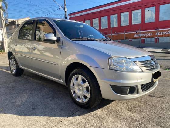 RENAULT LOGAN 1.0 EXPRESSION 16V FLEX 4P MANUAL RENAULT LOGAN 1.0 EXPRESSION 16V FLEX 4P MANUAL